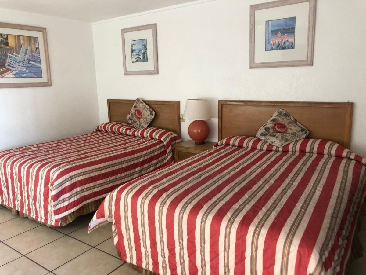 Economy Suites Cypress Gardens エクステリア 写真