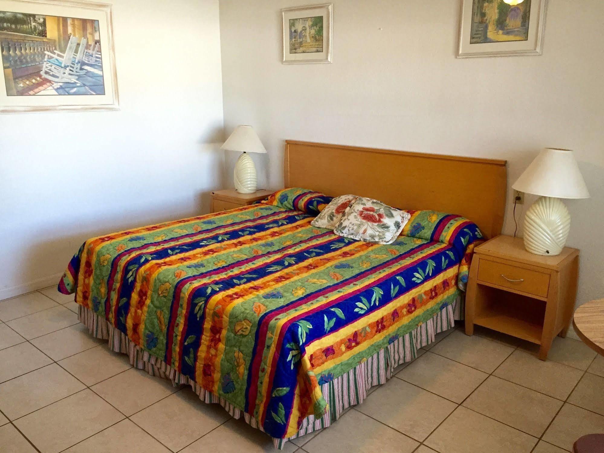 Economy Suites Cypress Gardens エクステリア 写真