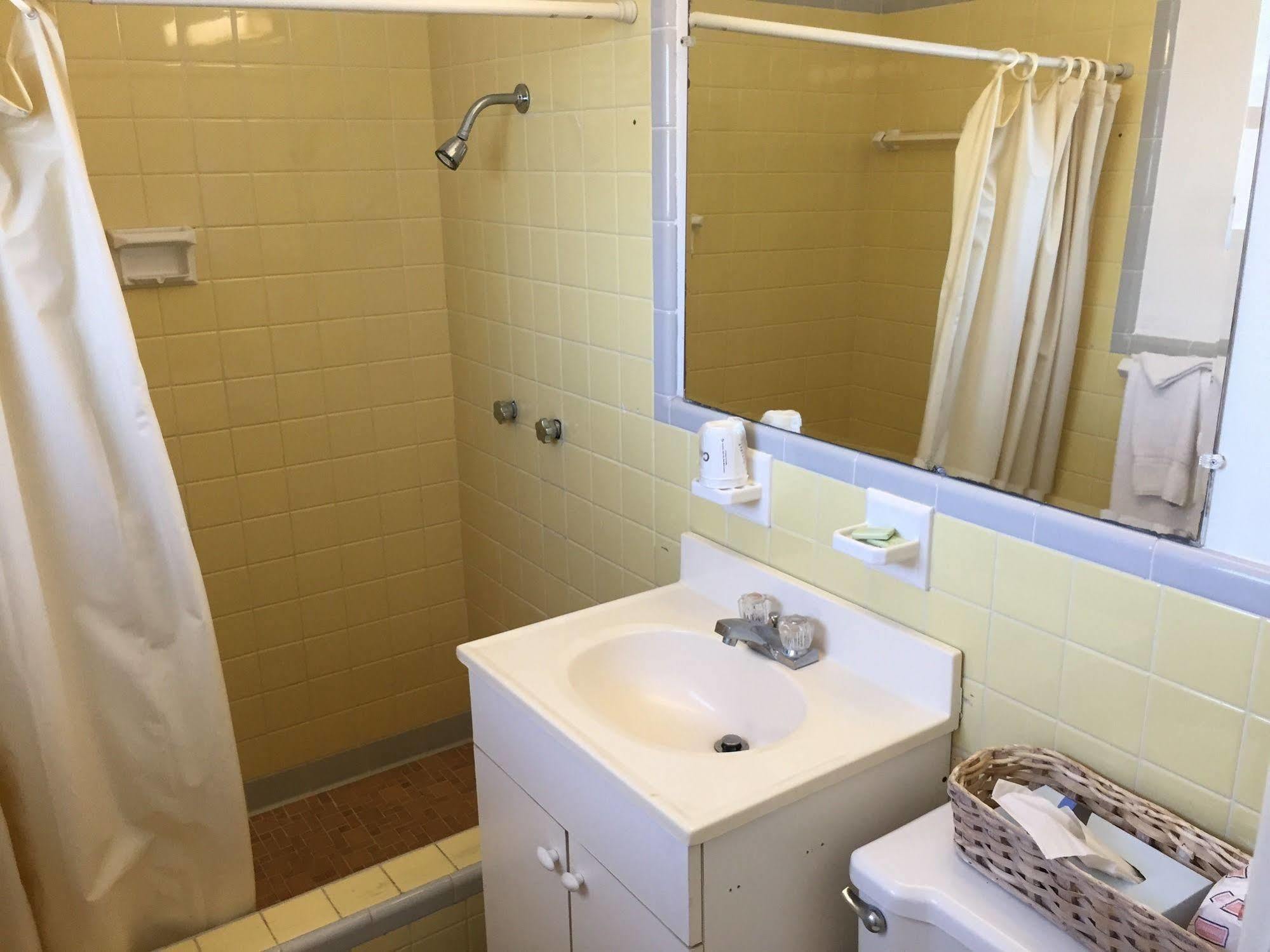 Economy Suites Cypress Gardens エクステリア 写真